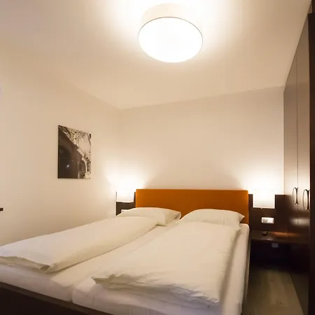 珀斯特绿色酒店 - 100％比奥 酒店 3*