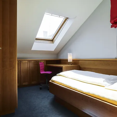 珀斯特绿色酒店 - 100％比奥 3*