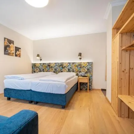 Grüne Zur Post - 100 % Bio Hotel 3*