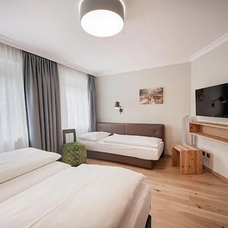 Gruene Zur Post - 100 % Bio Hotell Salzburg