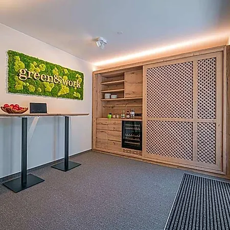Gruene Zur Post - 100 % Bio 3* Salzburg