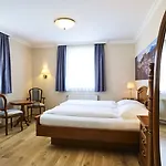 Grüne Zur Post - 100 % Bio Hotel 3*
