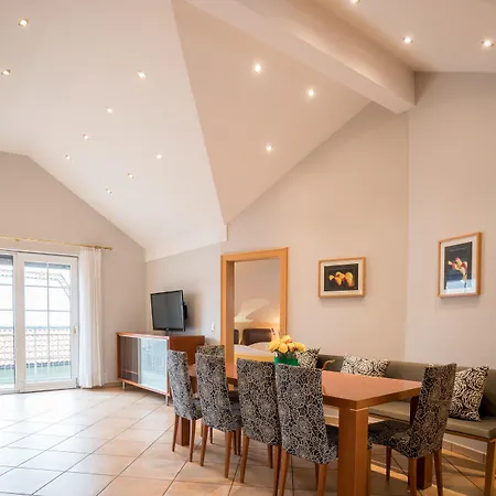 ホテル ダス グリューネ ツア ポスト 100% ビオ