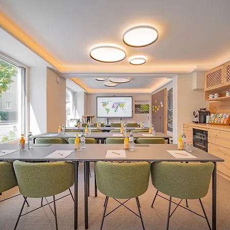 Gruene Zur Post - 100 % Bio Otel Salzburg