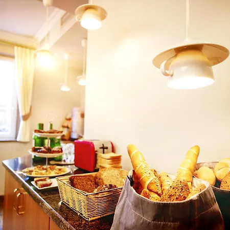 Gruene Zur Post - 100 % Bio 3* Salzburg